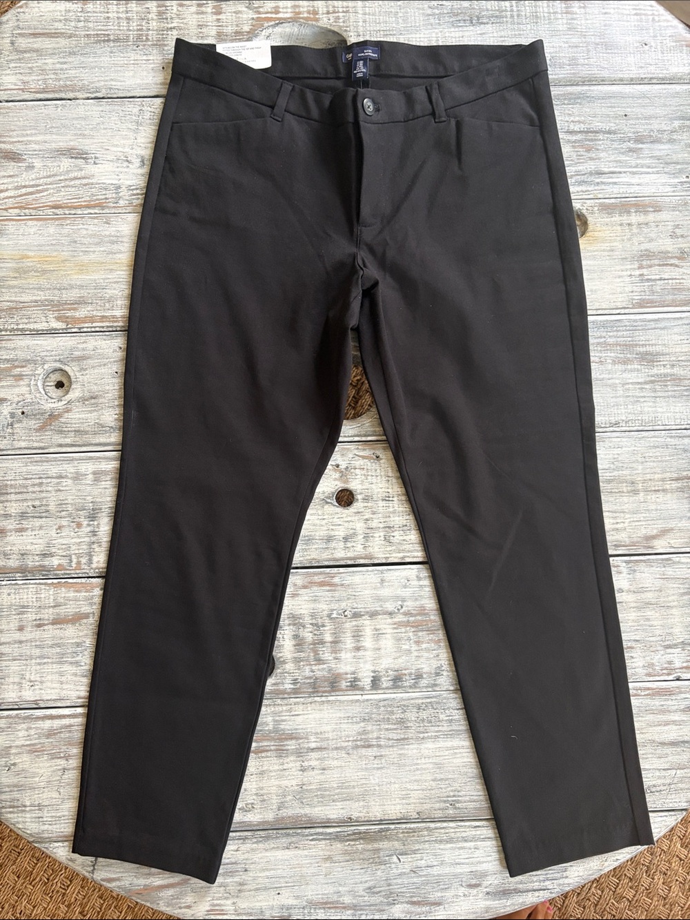 NWT, GAP black Slim City coupe urbane etroite pants, size 14